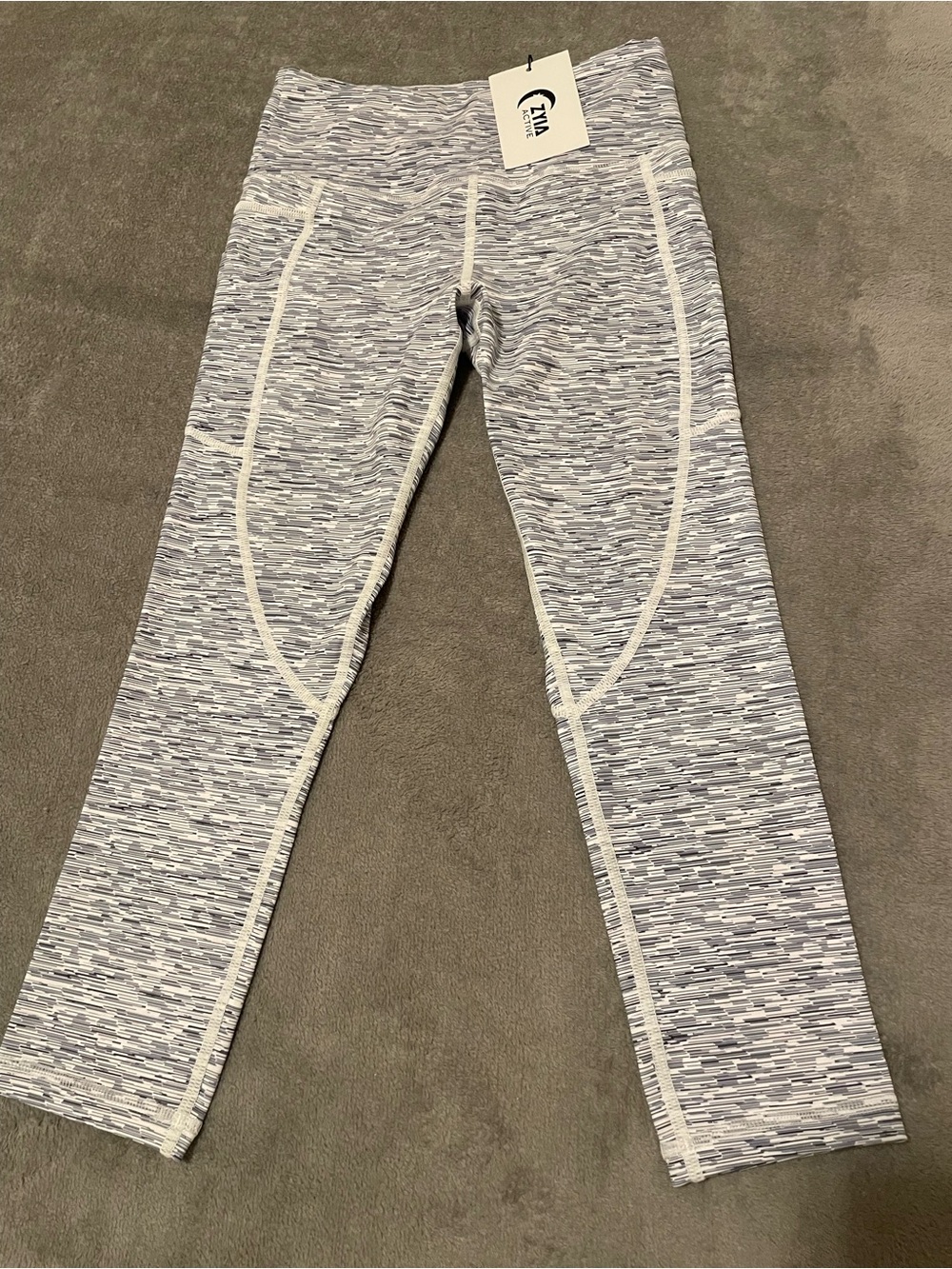 Light n Tight Pocket Hi-Rise Capri Size 2 NWT